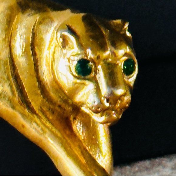 GIVENCHY Panther Gold brooch pin vintage lioness designer lion - Picture 4 of 8